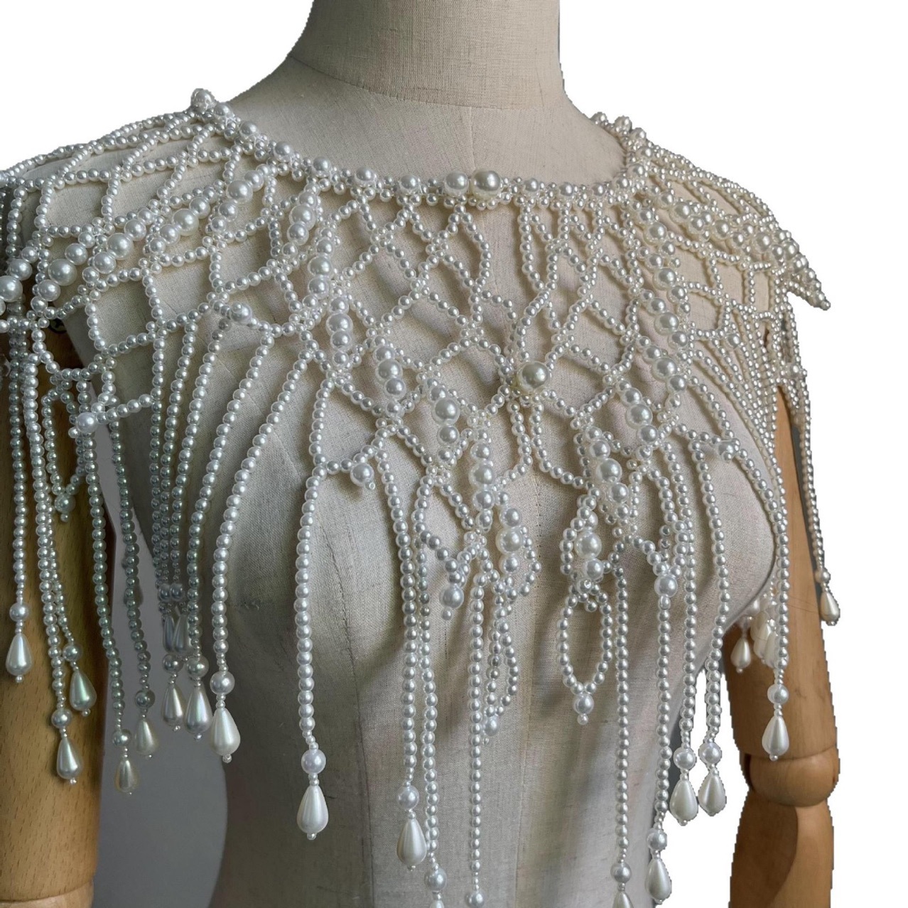 สร้อยคอประดับมุกทำมือแบบหลายชั - Body Jewelry Vest บทวิจารณ์และราคา