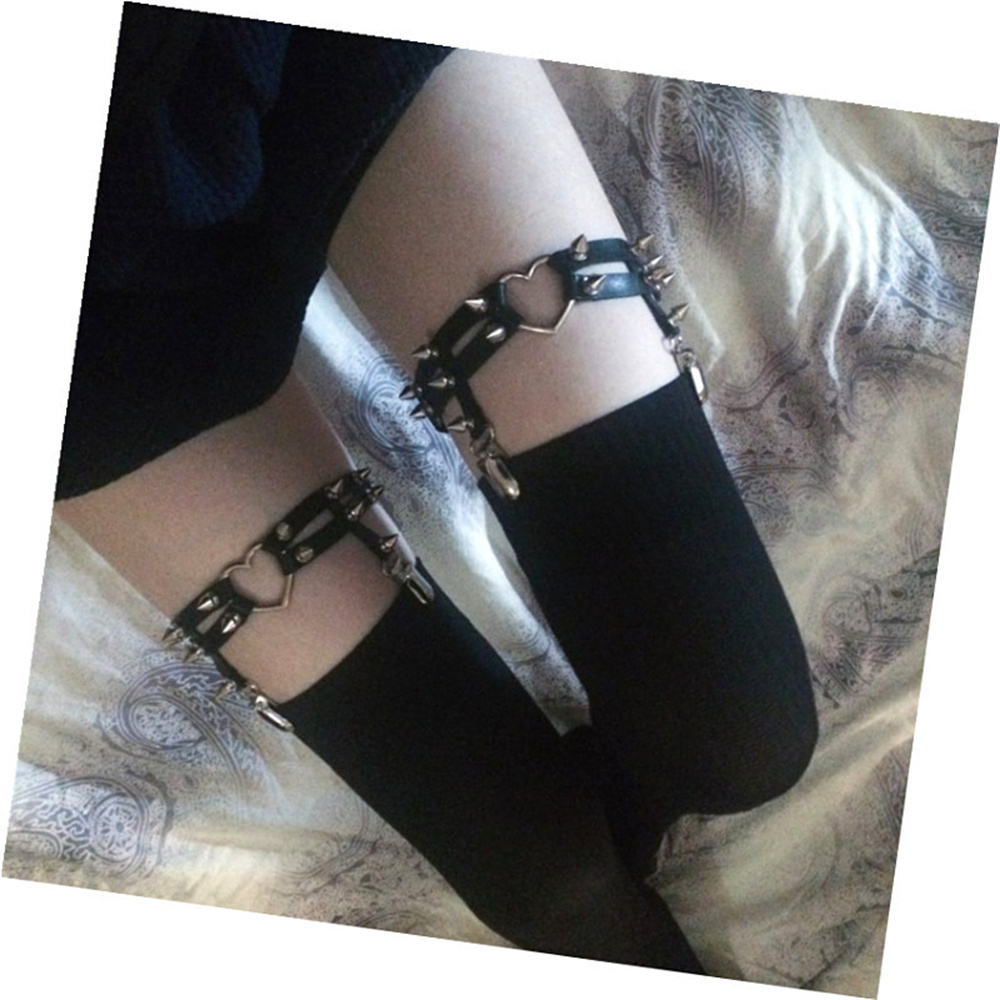 1 ชิ้นผู้หญิง Punk Goth หัวใจ  - Body Jewelry Sale บทวิจารณ์และราคา